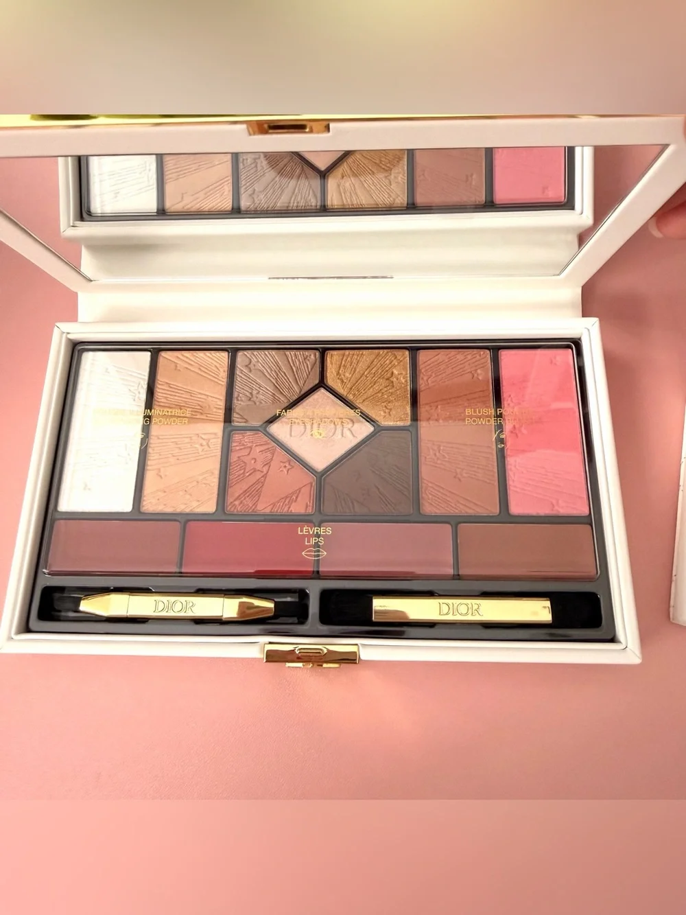 Dior Limited Edition Palette | 2025 Holiday Face and Eyeshadow Palettes - Picture 7 of 13